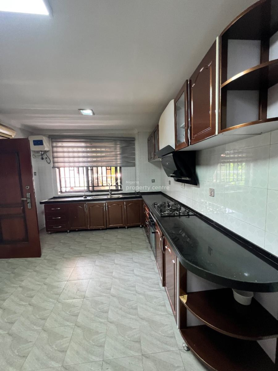 Spacious 4 Bedroom Apartment with Bq and Swimming Pool, Oniru, Victoria Island (vi), Lagos, Flat / Apartment for Rent