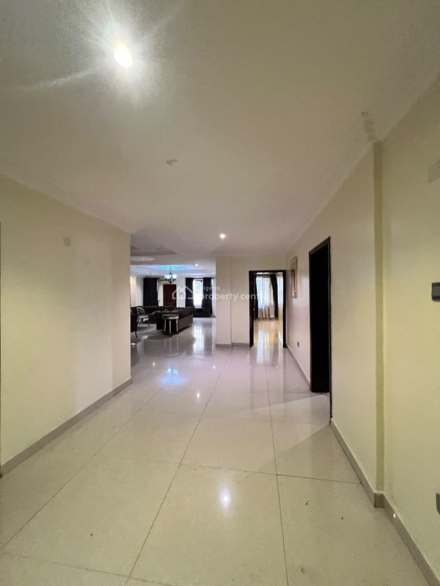 Spacious 4 Bedroom Apartment with Bq and Swimming Pool, Oniru, Victoria Island (vi), Lagos, Flat / Apartment for Rent