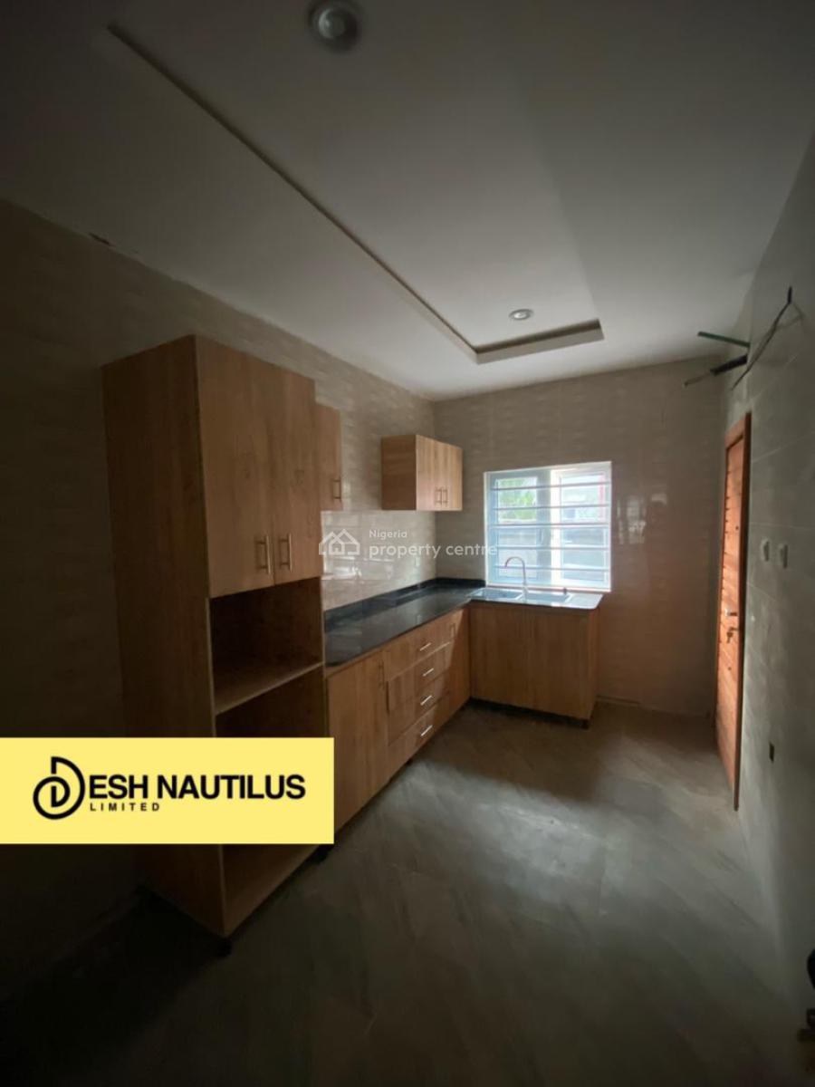 Executive 3 Bedroom Apartment in a Serene Environment, Lekki Phase 2, Lekki, Lagos, Flat / Apartment for Rent