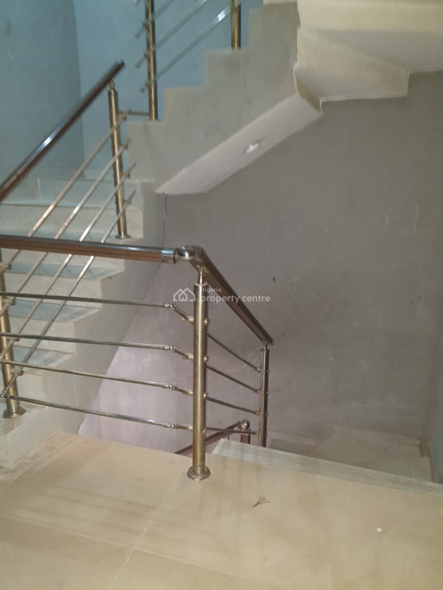 Spacious Service Mini Flat, Spg Road Ologolo, Lekki, Lagos, Flat / Apartment for Rent