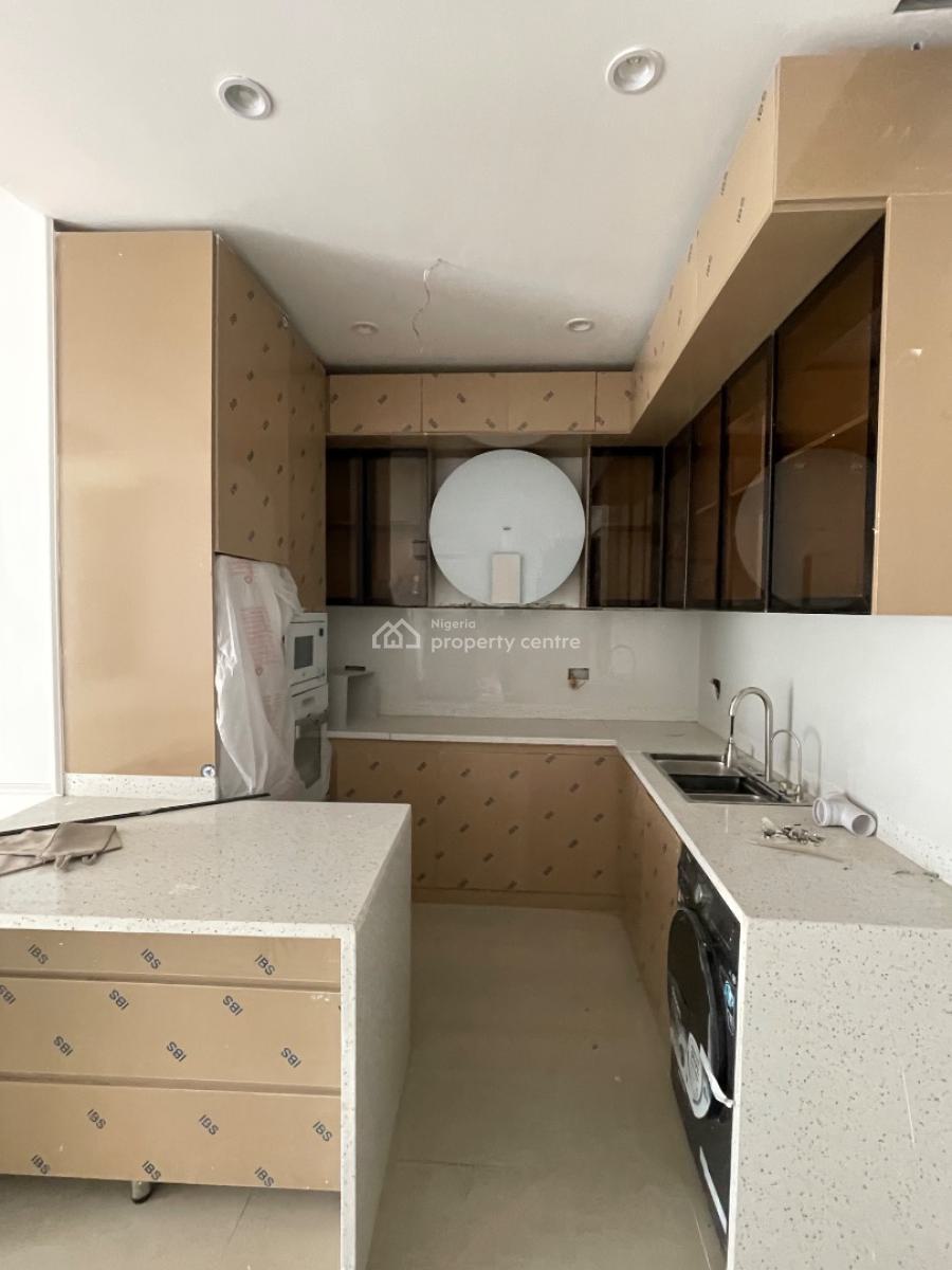 Beautifully Furnished 2 Bedroom Apartment, Lekki Phase 1, Lekki, Lagos, Flat / Apartment for Sale