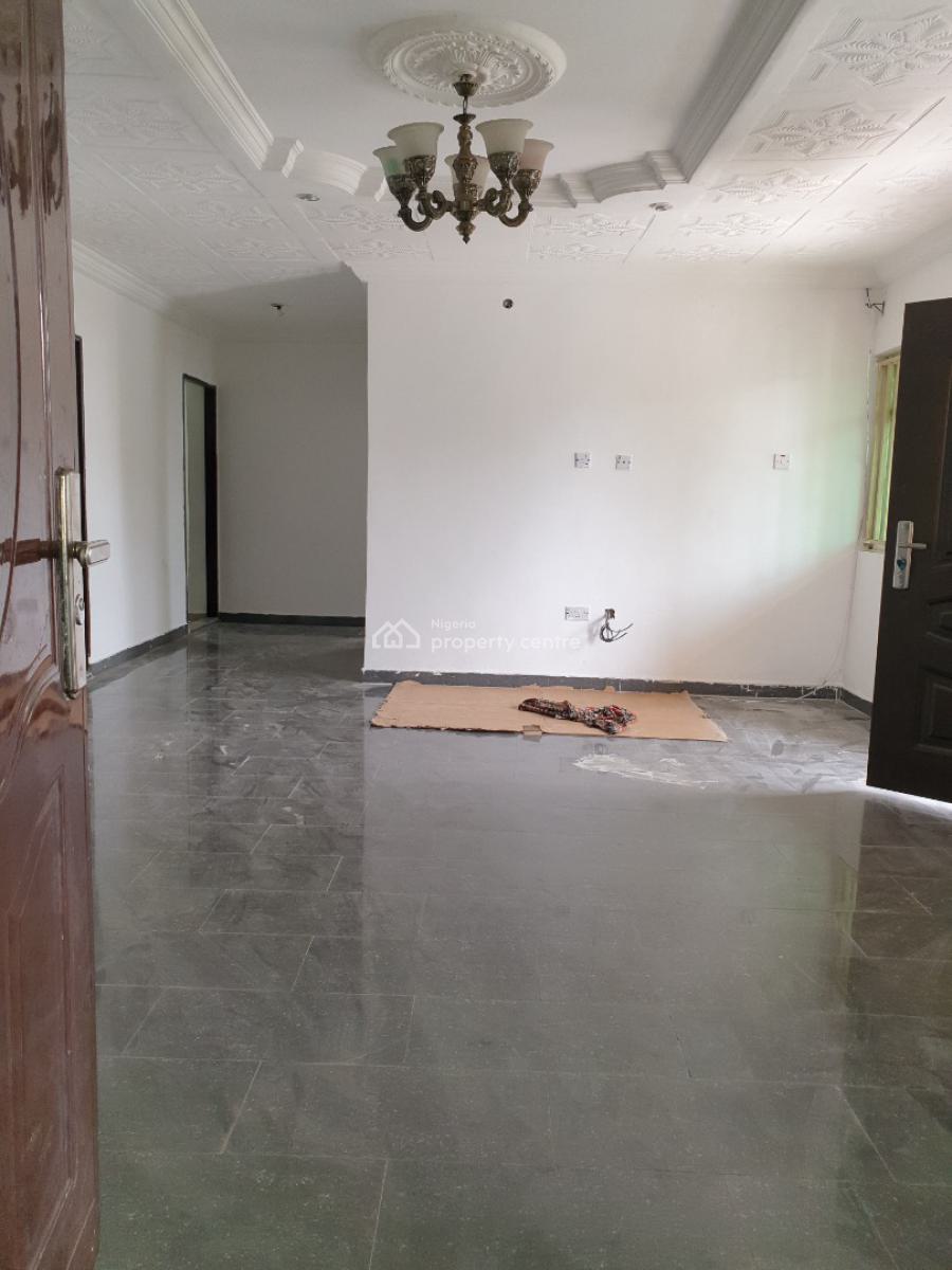 Spacious 3 Bedroom Flat, Spg Road Ologolo, Lekki, Lagos, Flat / Apartment for Rent