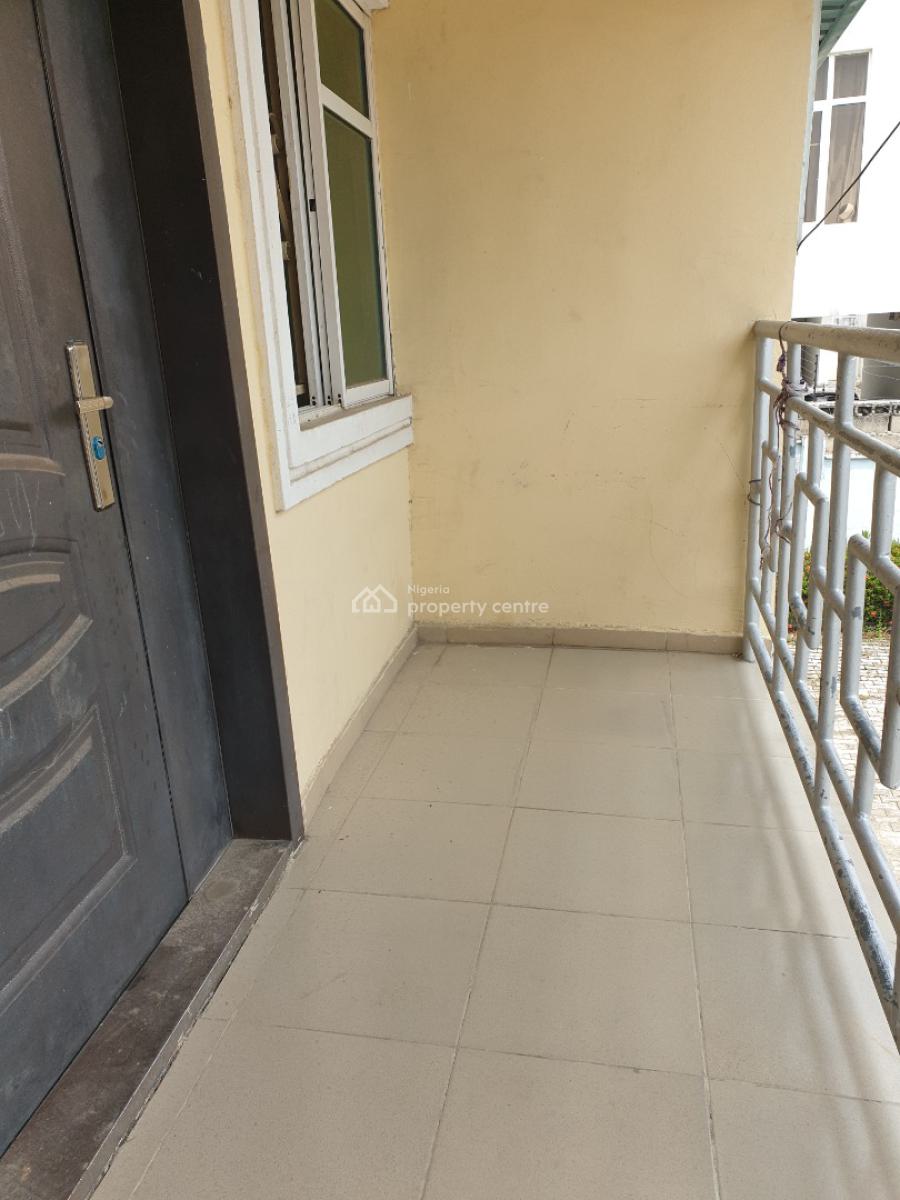 Spacious 3 Bedroom Flat, Spg Road Ologolo, Lekki, Lagos, Flat / Apartment for Rent