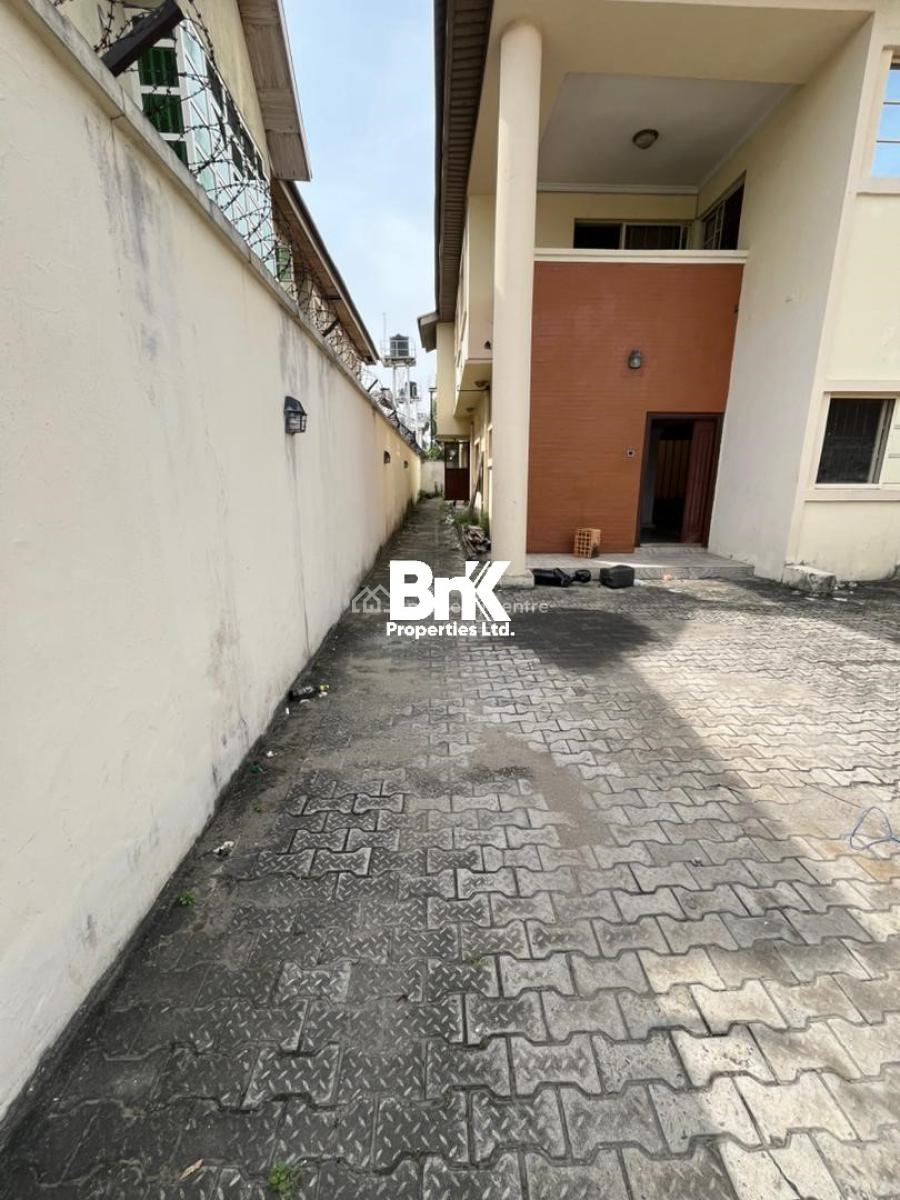 4-bedroom Semi Detached Duplex with 2rooms Bq, Lekki Phase 1, Lekki, Lagos, Semi-detached Duplex for Rent
