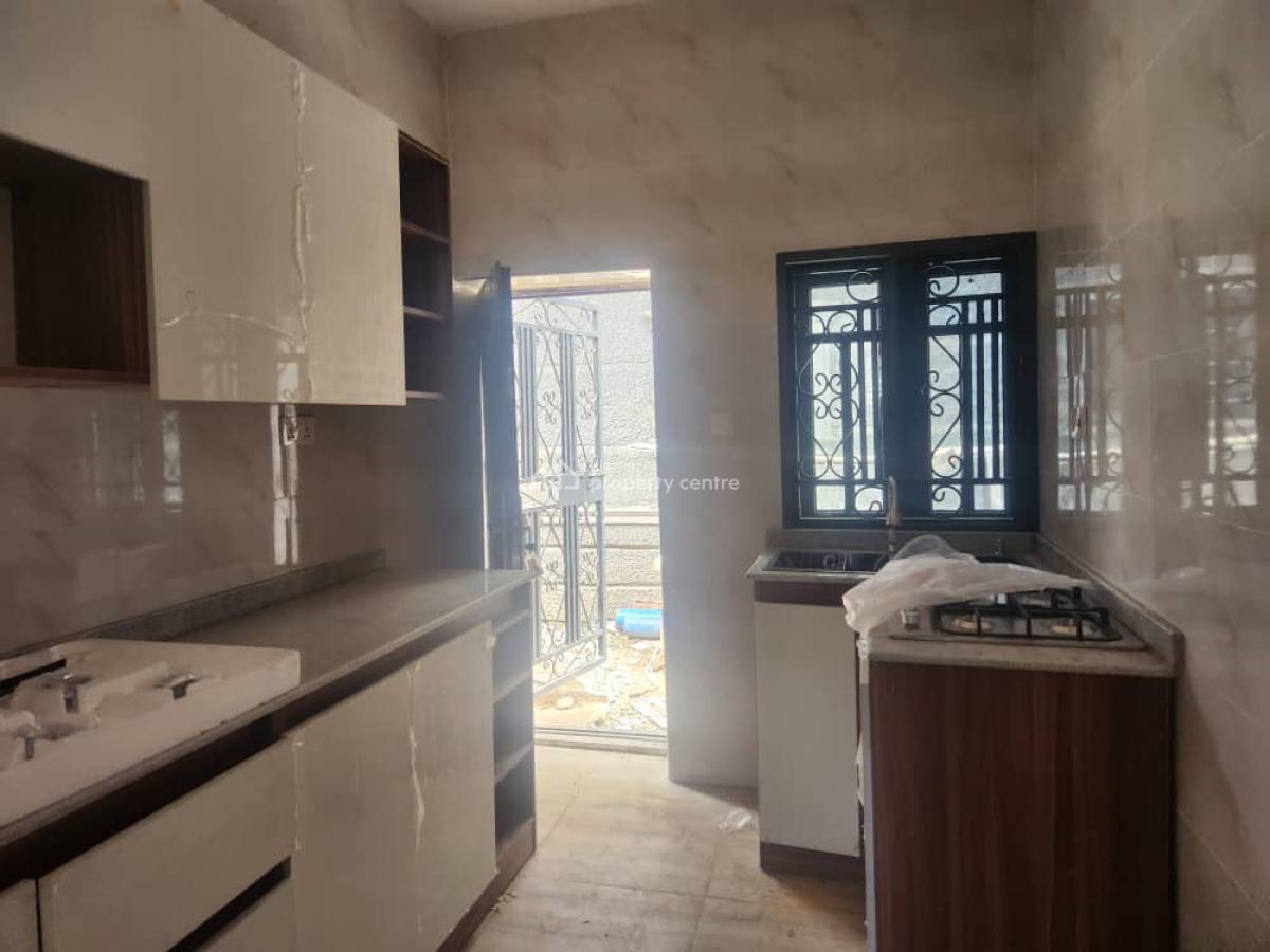 Luxury Smart Brand New 4 Bedroom Penthouse Standalone, Von Road, Lugbe District, Abuja, House for Rent