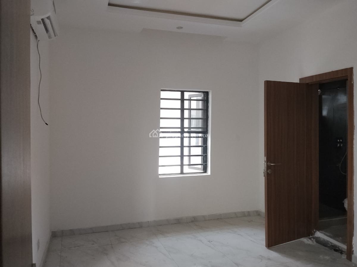 Tastefully Finished 2 Bedroom Apartment, Off Freedom Way, Lekki Phase 1, Lekki, Lagos, Flat / Apartment for Rent