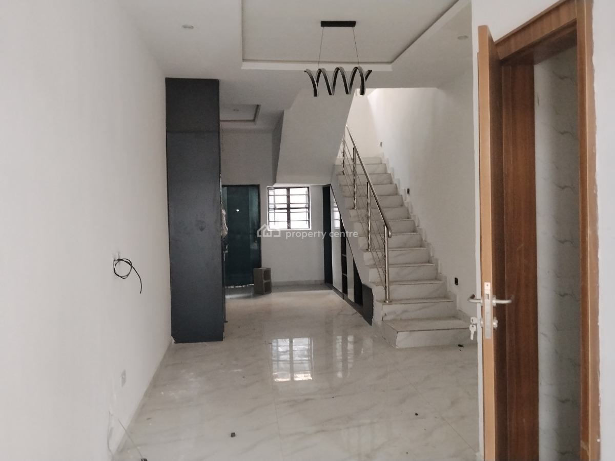 Tastefully Finished 2 Bedroom Apartment, Off Freedom Way, Lekki Phase 1, Lekki, Lagos, Flat / Apartment for Rent