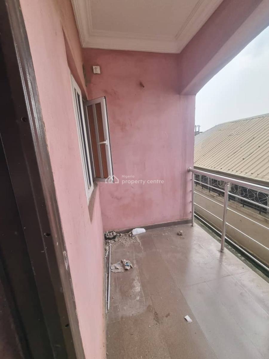 Relatively New 3 Bedroom Up Flat, Oworonshoki, Kosofe, Lagos, House for Rent
