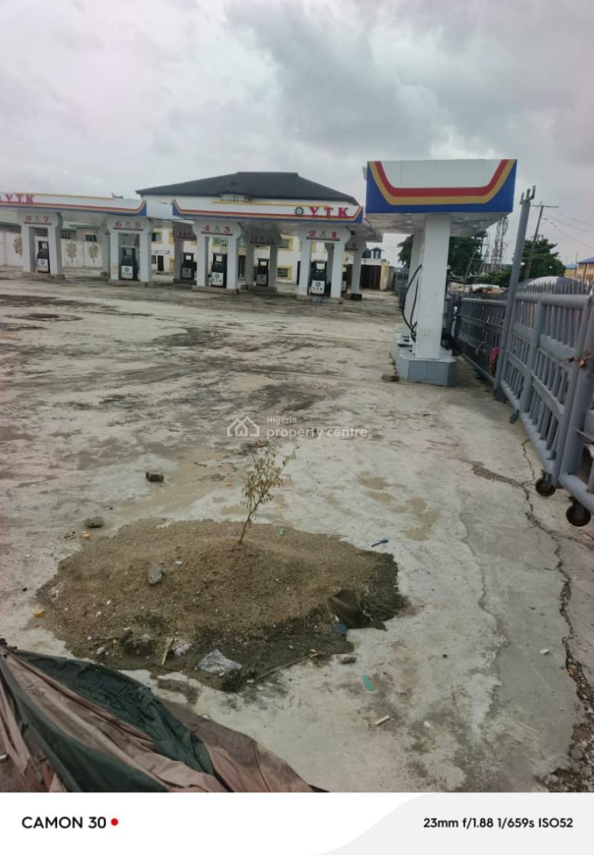 Filling Station, Apapa Mile 2  Express  Way, Mile 2, Isolo, Lagos, Filling Station for Sale