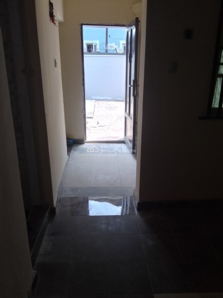Self-contained, Lekki Scheme2 Estate, Ajah, Lagos, Self Contain (single Rooms) for Rent