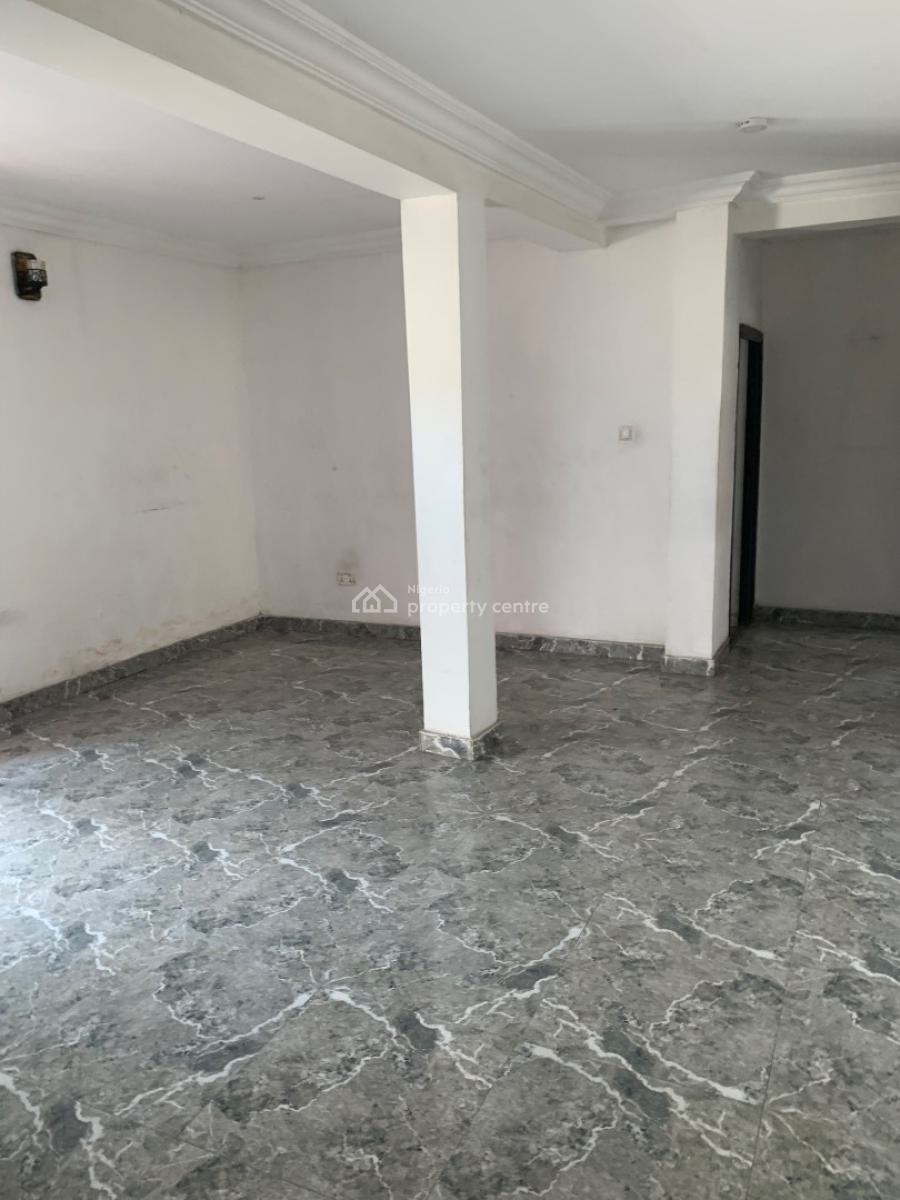 Well Maintained Standard and Very Spacious 3 Bedrooms, Oworonshoki, Kosofe, Lagos, Flat / Apartment for Rent