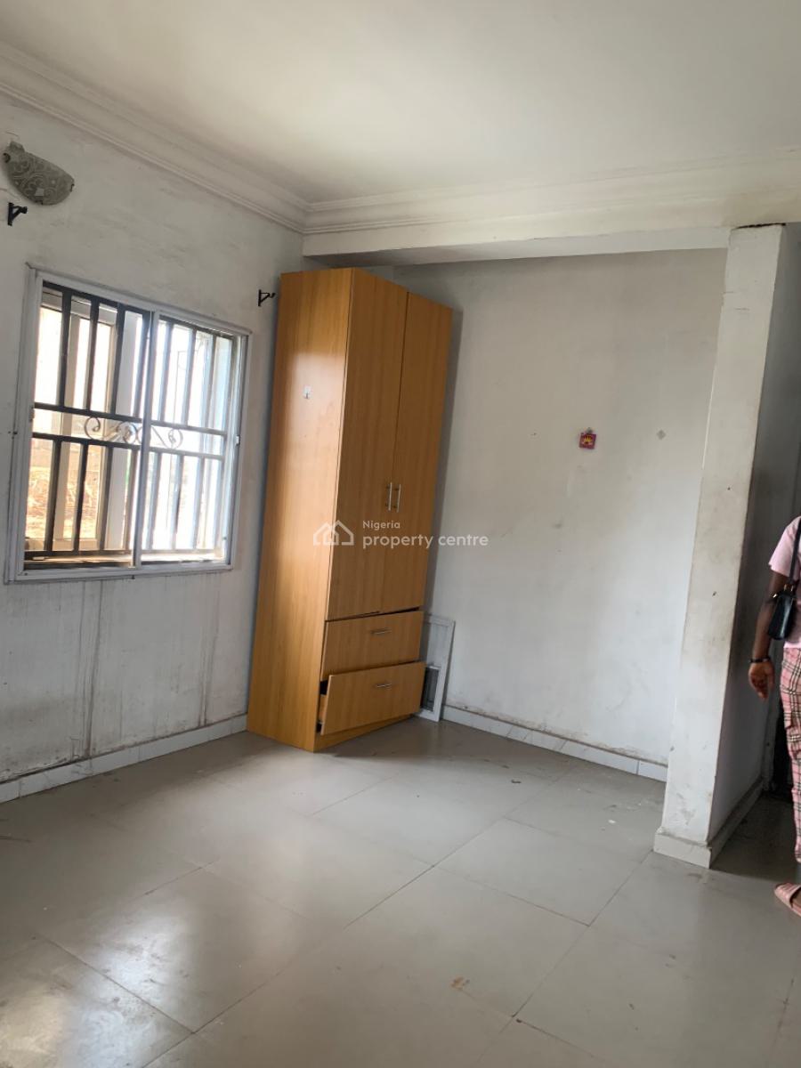 Well Maintained Standard and Very Spacious 3 Bedrooms, Oworonshoki, Kosofe, Lagos, Flat / Apartment for Rent