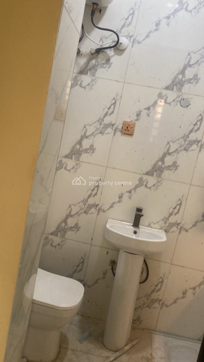 Luxury 4 Bedroom Semi-detached Duplex, Ibadan Street, By Babani Street, Ebute Metta West, Yaba, Lagos, Semi-detached Duplex for Sale