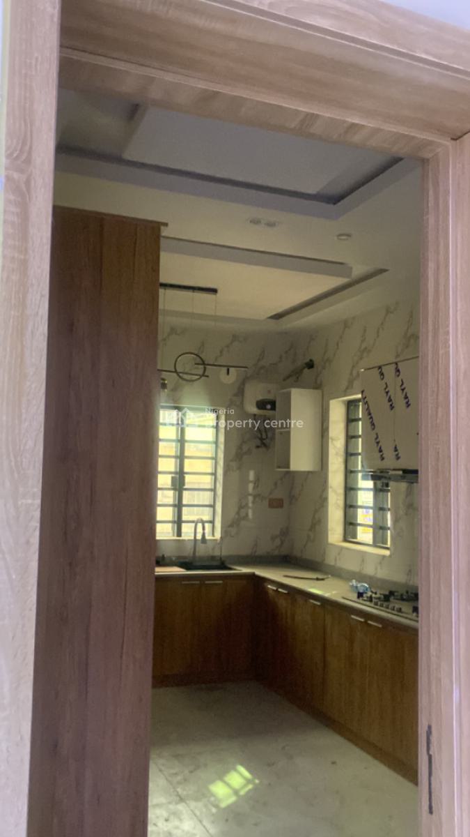 Luxury 4 Bedroom Semi-detached Duplex, Ibadan Street, By Babani Street, Ebute Metta West, Yaba, Lagos, Semi-detached Duplex for Sale