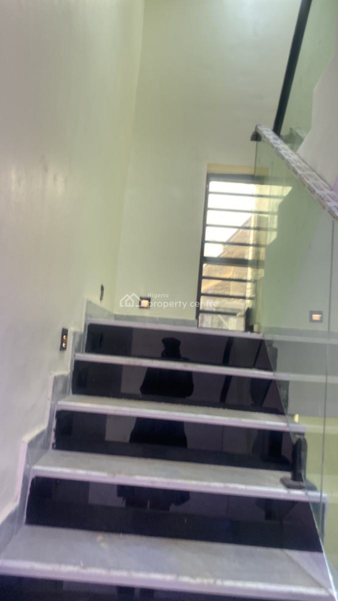 Luxury 4 Bedroom Semi-detached Duplex, Ibadan Street, By Babani Street, Ebute Metta West, Yaba, Lagos, Semi-detached Duplex for Sale