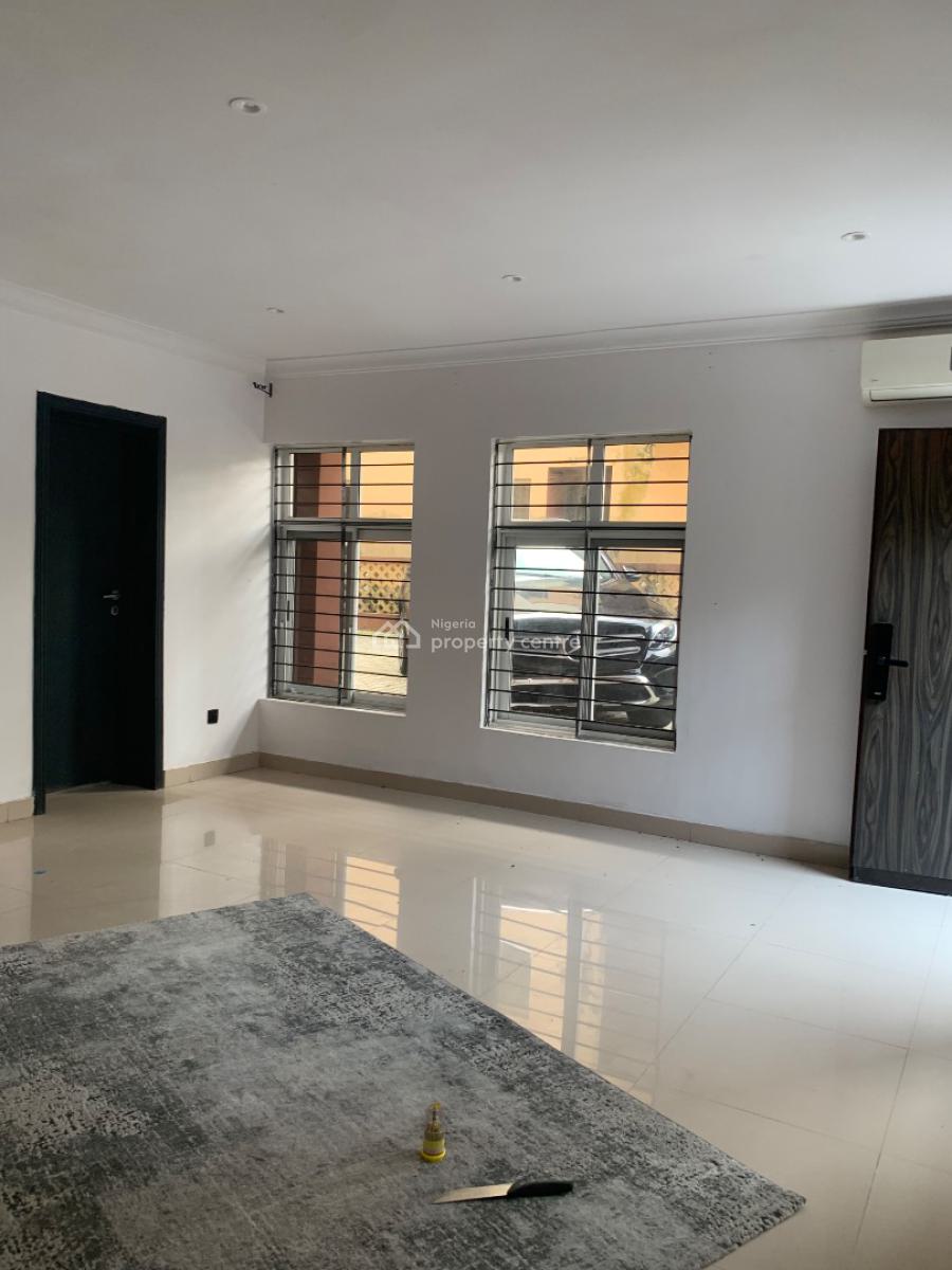 Service 1 Bedroom Flat, Off Fatai Arobieke, Lekki Phase 1, Lekki, Lagos, Flat / Apartment for Rent