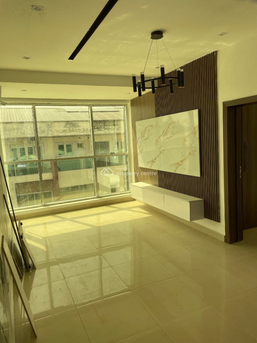 Specious Finished Service Mini Flat, Chevron Drive, Lekki Expressway, Lekki, Lagos, Mini Flat (room and Parlour) for Sale