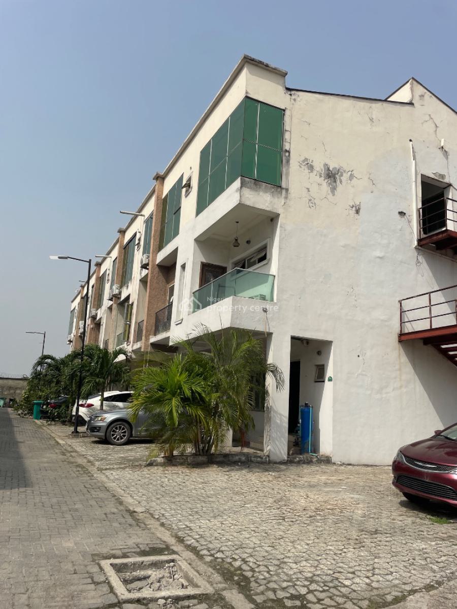 Specious Finished Service Mini Flat, Chevron Drive, Lekki Expressway, Lekki, Lagos, Mini Flat (room and Parlour) for Sale
