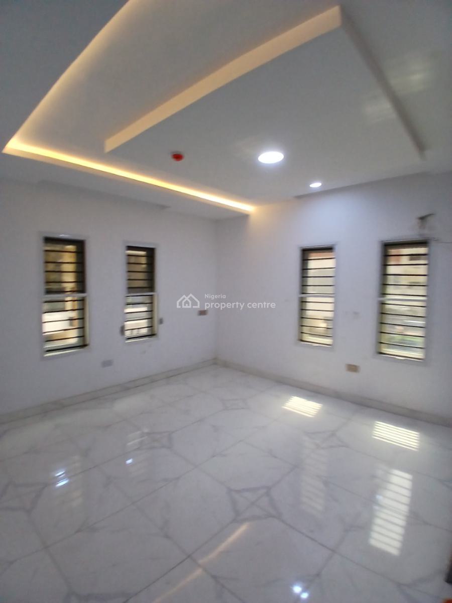 Newly Built and Serviced 2 Bedroom En-suite Flat, Lekki Phase 1, Lekki, Lagos, Flat / Apartment for Sale