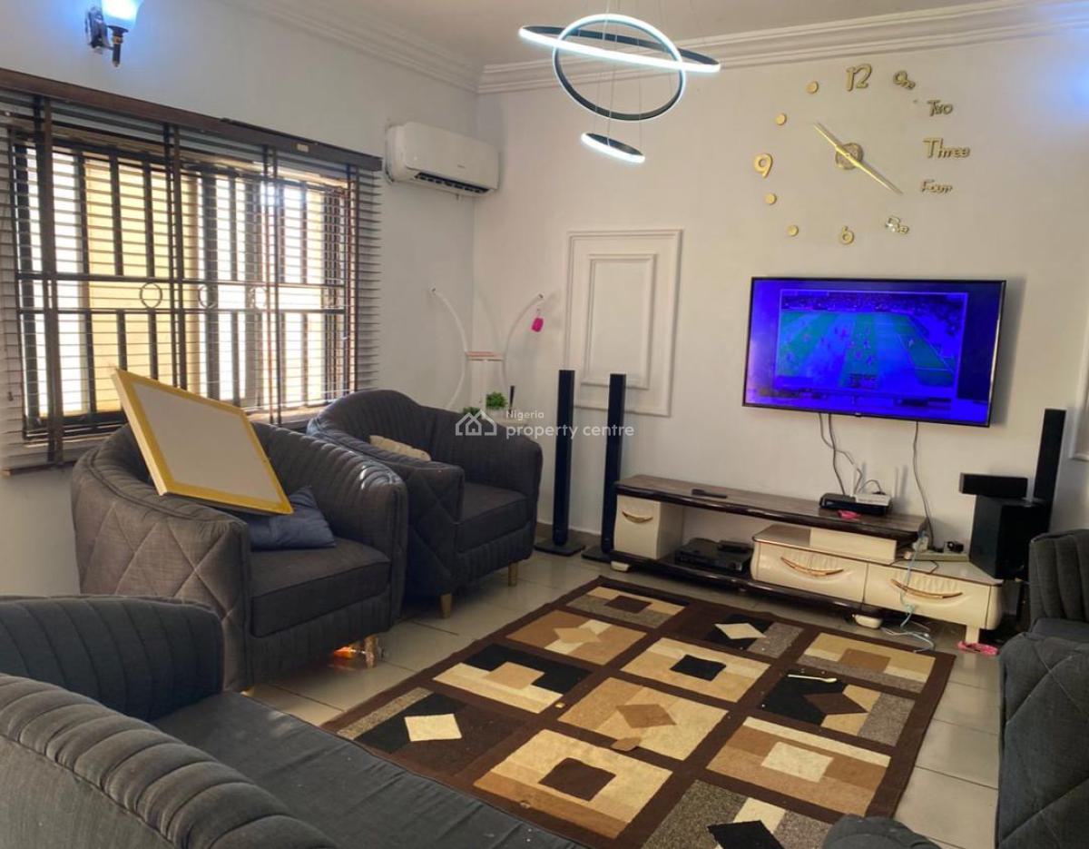 Fairly Used 3 Bedroom Block of Flat, Jahi, Abuja, Block of Flats for Sale