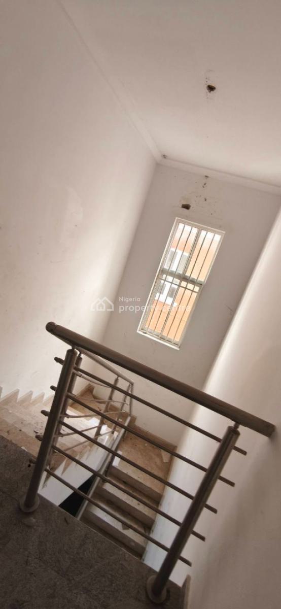 Spacious 5 Bedroom Semi Detached House, Lekki, Lagos, Semi-detached Duplex for Rent