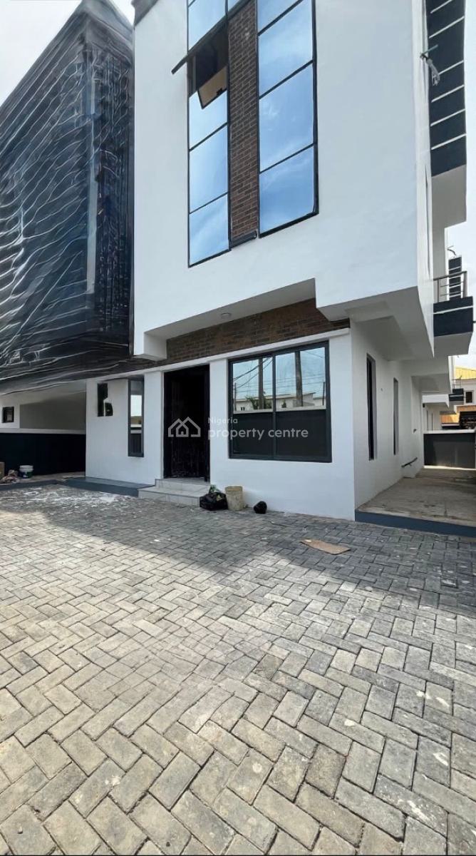 Beautiful Commercial 4 Bedroom Duplex, Lekki Phase 1, Lekki, Lagos, Semi-detached Duplex for Rent