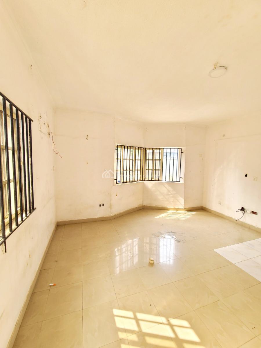Spacious 3 Bedroom Flat_ Upstairs, Agungi, Lekki, Lagos, Flat / Apartment for Rent