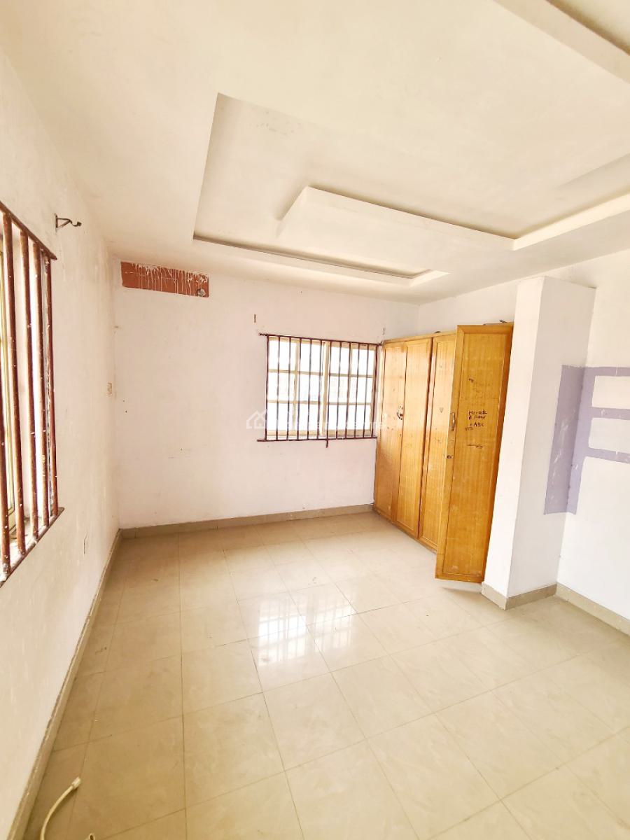 Spacious 3 Bedroom Flat_ Upstairs, Agungi, Lekki, Lagos, Flat / Apartment for Rent