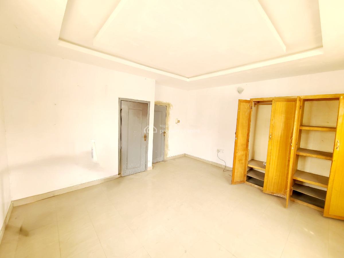 Spacious 3 Bedroom Flat_ Upstairs, Agungi, Lekki, Lagos, Flat / Apartment for Rent