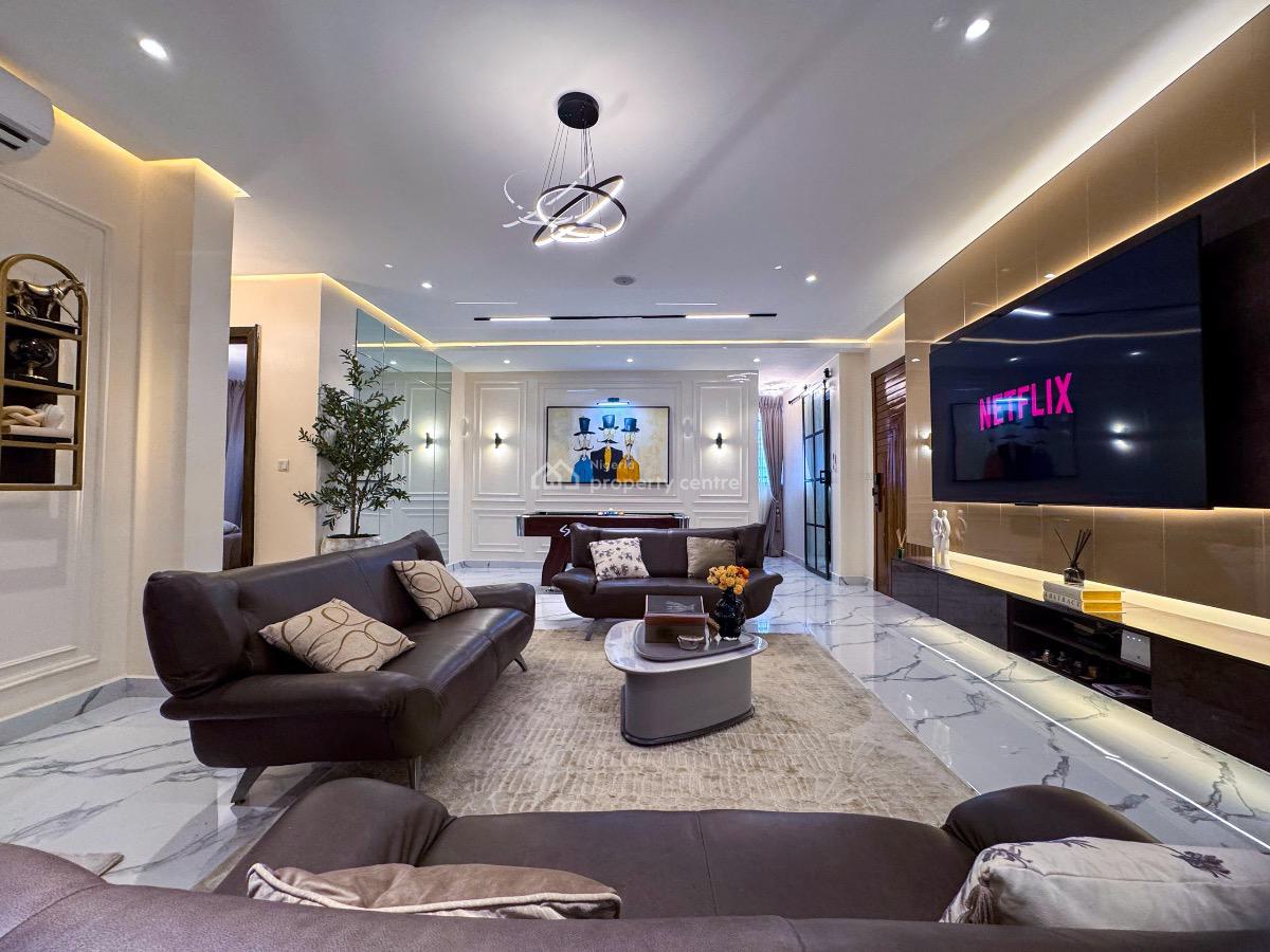 Cozy 2 Bedroom Apartment with in-house Gym and Snooker Board, Jide Oki Street, Victoria Island (vi), Lagos, Flat / Apartment Short Let