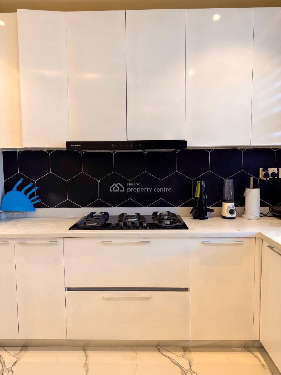 Cozy 2 Bedroom Apartment with in-house Gym and Snooker Board, Jide Oki Street, Victoria Island (vi), Lagos, Flat / Apartment Short Let