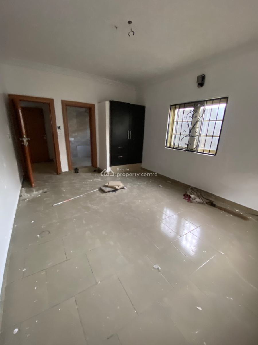 Spacious Sharp 3 Bedroom Apartment in a Decent Neighborhood, Ago Palace, Isolo, Lagos, Flat / Apartment for Rent