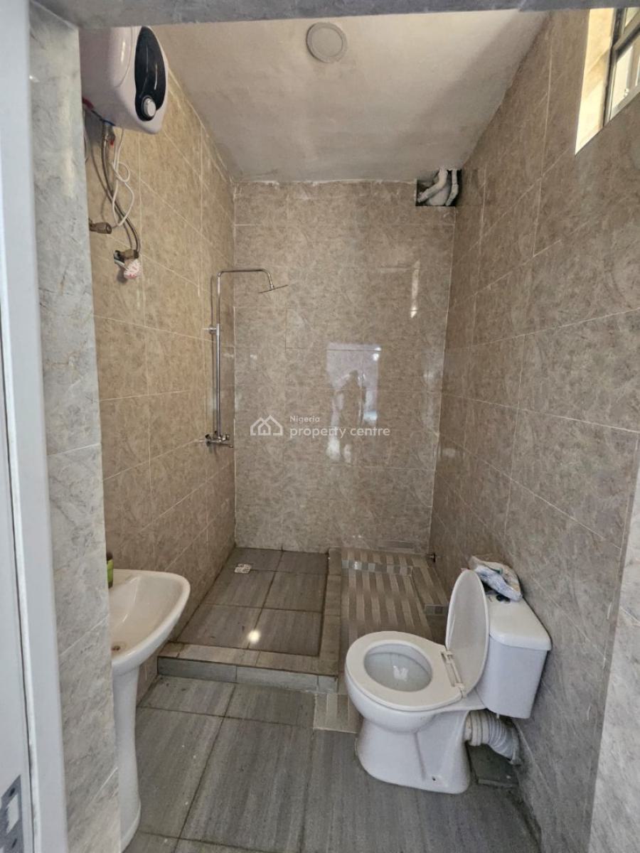 3bedroom Apartment, Ologolo Lekki, Ologolo, Lekki, Lagos, Flat / Apartment for Rent