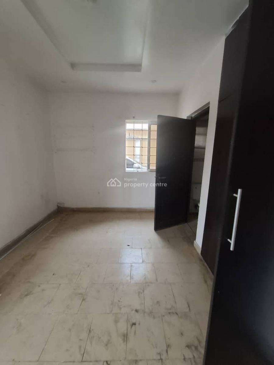 Commercial 3bedroom Flat at Lekki Phase 1, Lekki Phase 1, Lekki Phase 1, Lekki, Lagos, Terraced Duplex for Rent