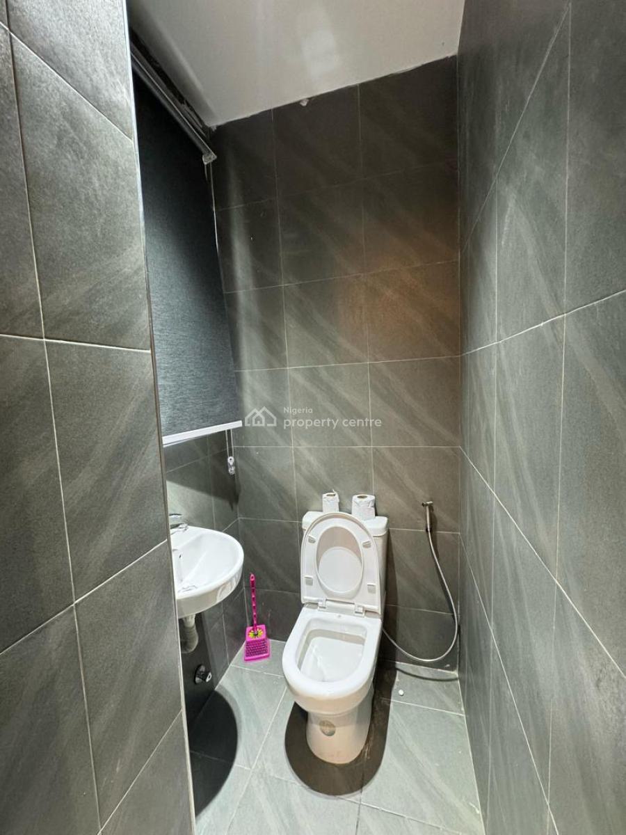 Brand New Luxury Three Bedroom Duplex in a Serene Environment., Lekki Phase 1, Lekki, Lagos, Flat / Apartment Short Let