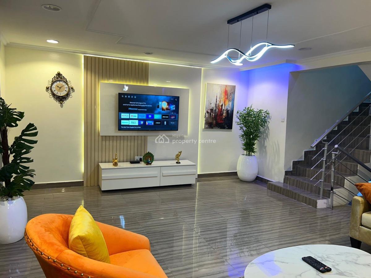 Brand New Luxury Three Bedroom Duplex in a Serene Environment., Lekki Phase 1, Lekki, Lagos, Flat / Apartment Short Let