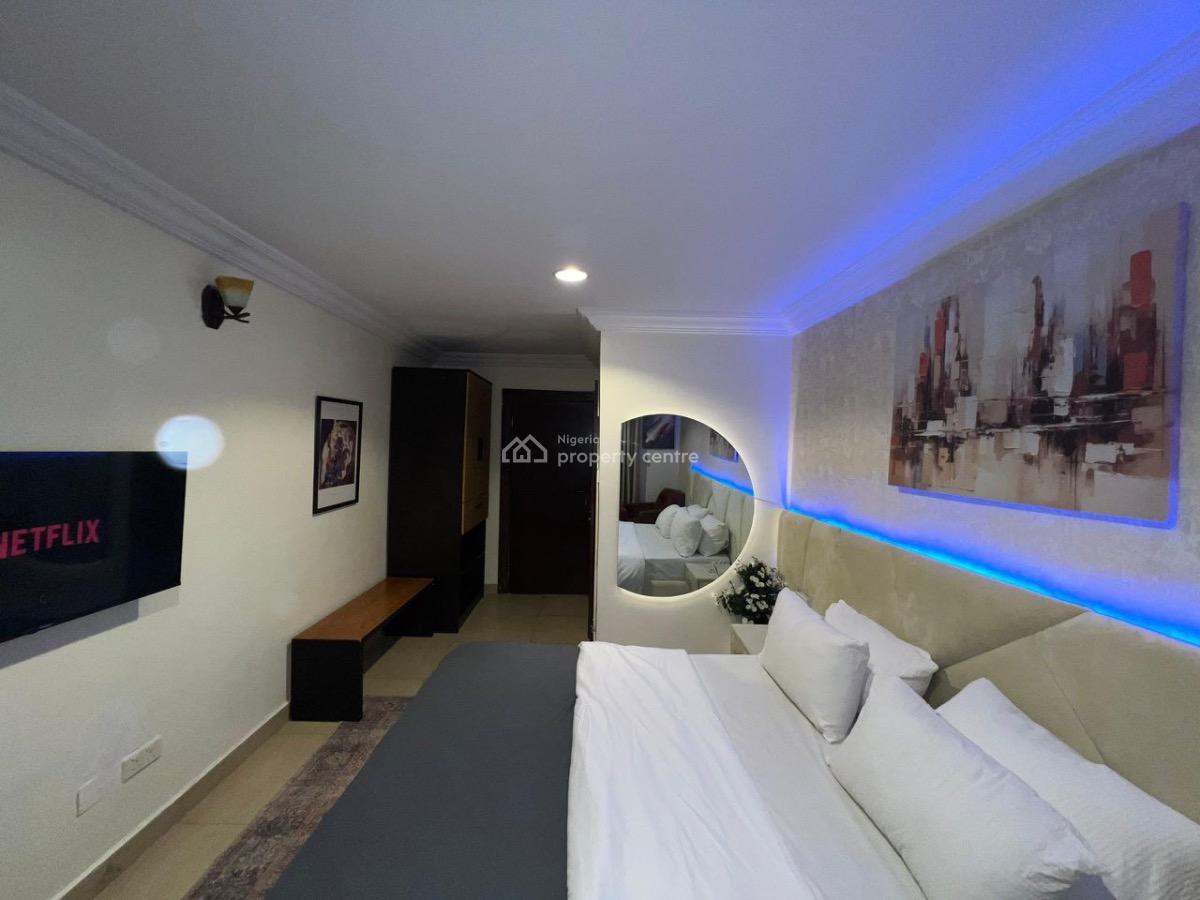 Brand New Luxury Three Bedroom Duplex in a Serene Environment., Lekki Phase 1, Lekki, Lagos, Flat / Apartment Short Let