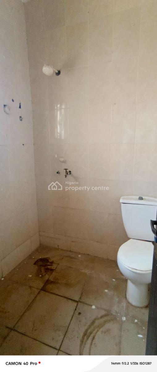 Nicely Renovated 2bedroom Flat, Non Flooding Area Agungi, Lekki, Lagos, Flat / Apartment for Rent