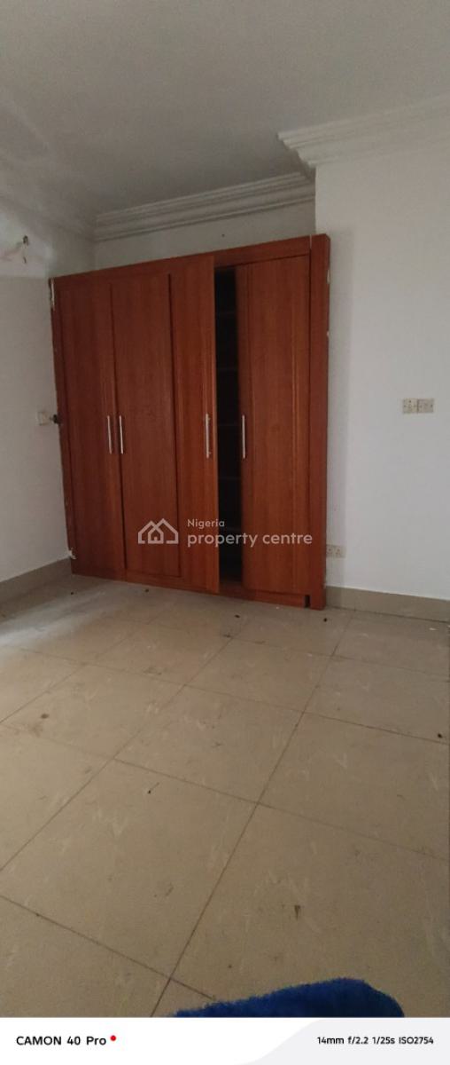 Nicely Renovated 2bedroom Flat, Non Flooding Area Agungi, Lekki, Lagos, Flat / Apartment for Rent