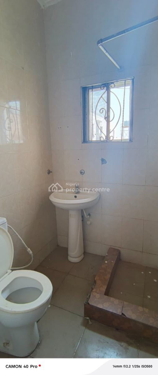 Nicely Renovated 2bedroom Flat, Non Flooding Area Agungi, Lekki, Lagos, Flat / Apartment for Rent