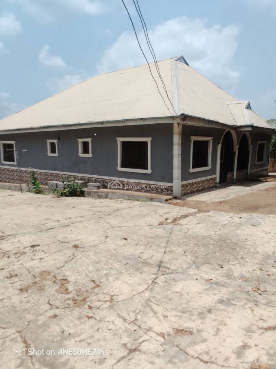 4 Bedroom Bungalow and Extra Land, Apata Near Bcj Bus Stop, Ibadan, Oyo, Flat / Apartment for Sale