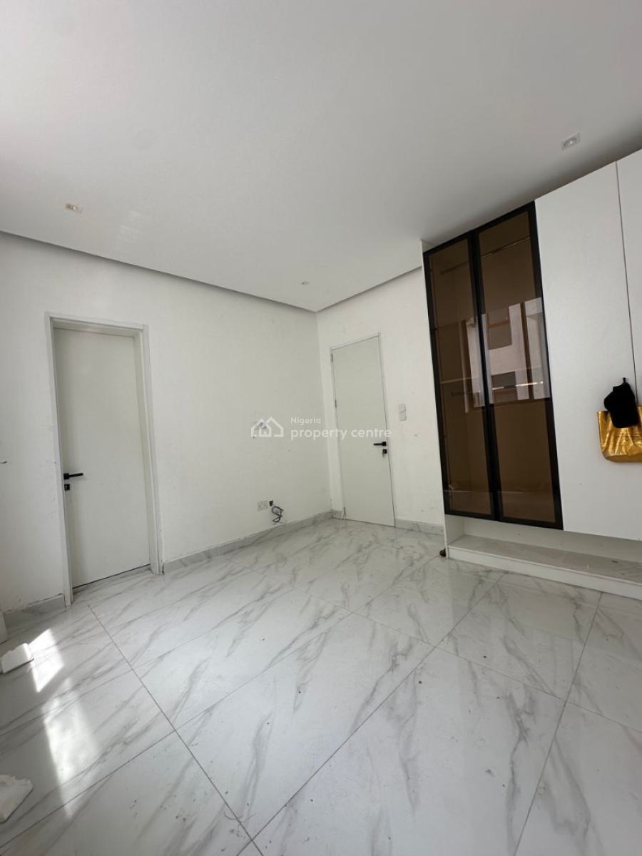 Newly Built 2 Bedroom Apartment with Elevator and Gym, Lekki Phase 1, Lekki, Lagos, House for Sale