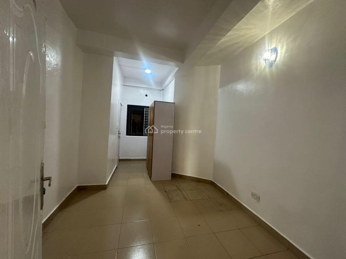 Spacious Studio 2 Bedroom Flat, Osapa, Lekki, Lagos, Flat / Apartment for Rent