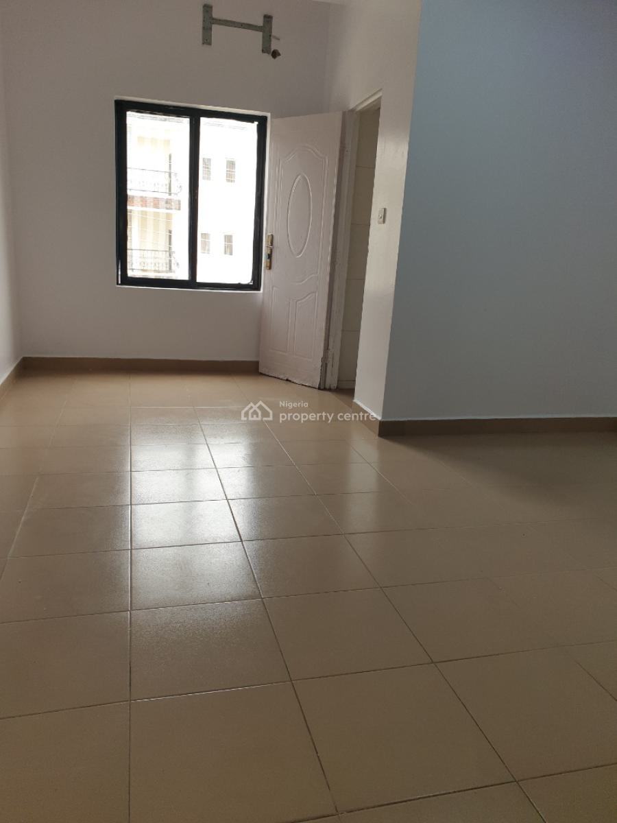 Spacious Studio 2 Bedroom Flat, Osapa, Lekki, Lagos, Flat / Apartment for Rent