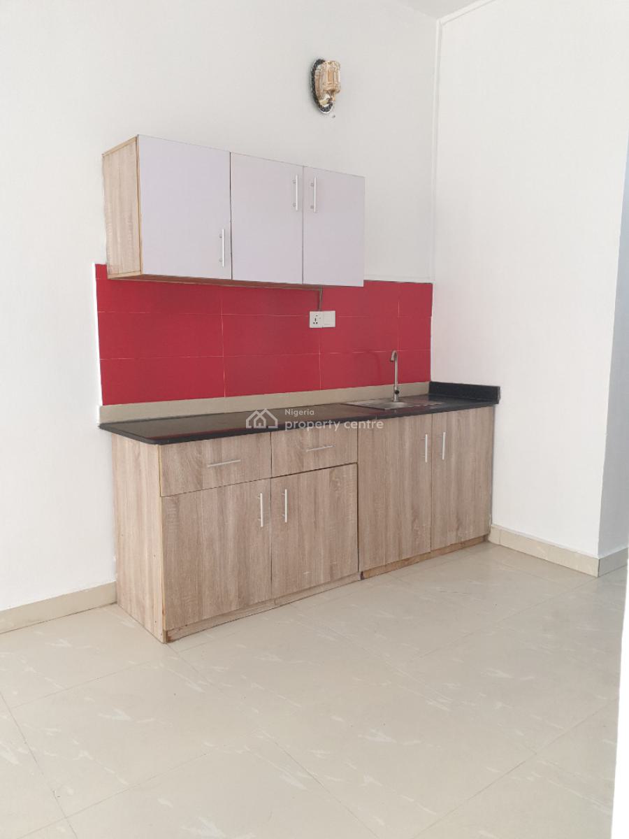 Spacious Studio 2 Bedroom Flat, Osapa, Lekki, Lagos, Flat / Apartment for Rent