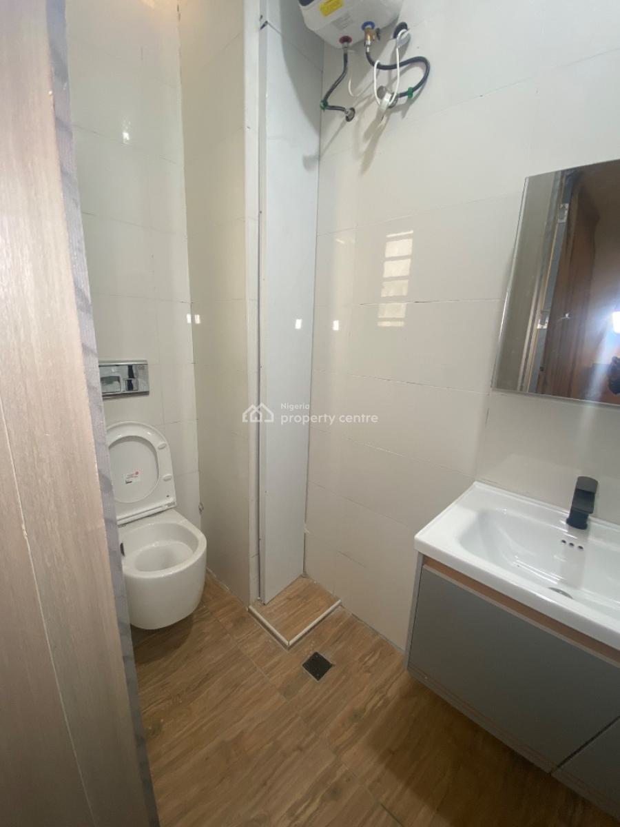 Fully Furnished 1 Bedroom Apartment, Lekki Phase 1, Lekki, Lagos, Mini Flat (room and Parlour) for Sale