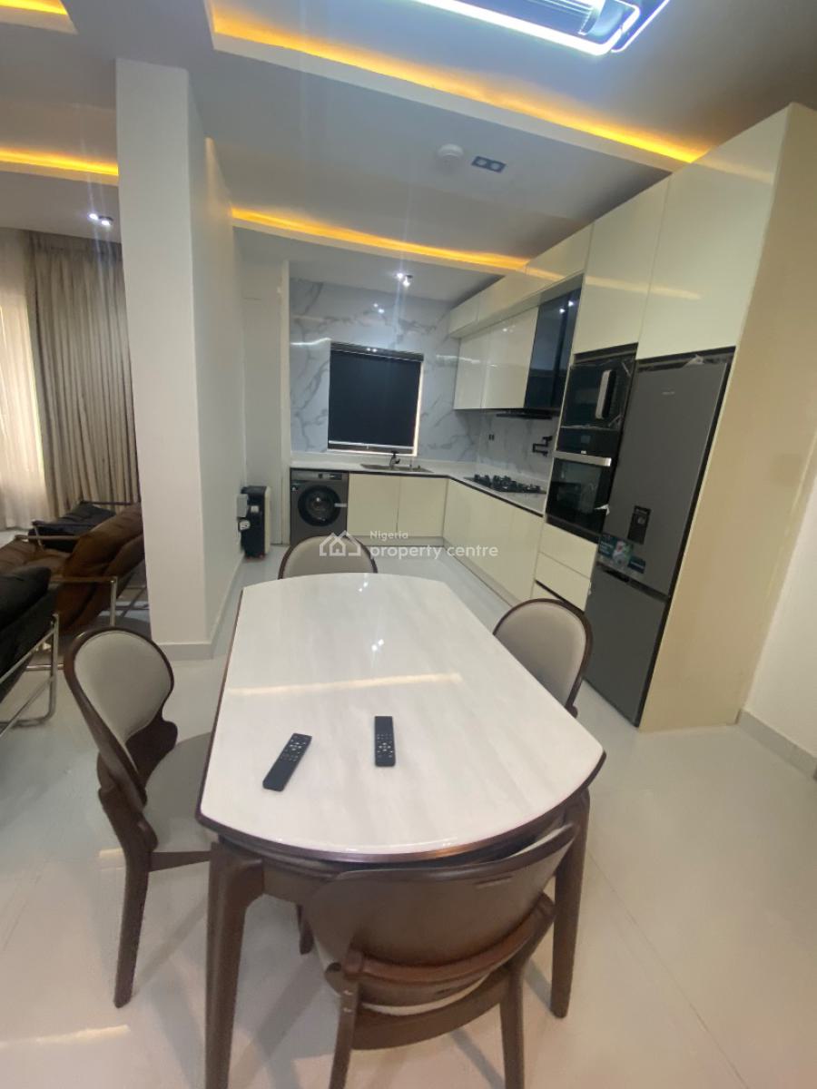 Fully Furnished 1 Bedroom Apartment, Lekki Phase 1, Lekki, Lagos, Mini Flat (room and Parlour) for Sale