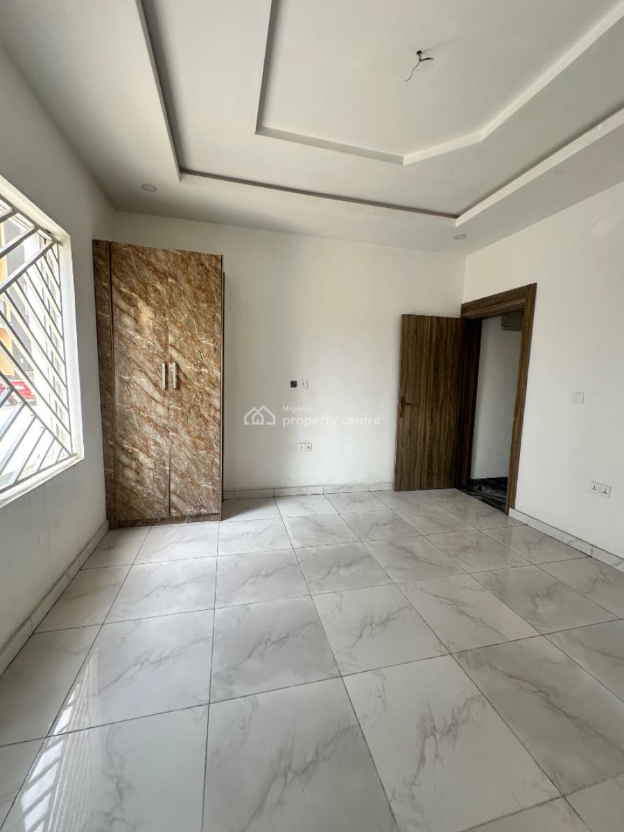 2 Bedroom Apartment with Bq, Ajah, Lagos, Flat / Apartment for Sale