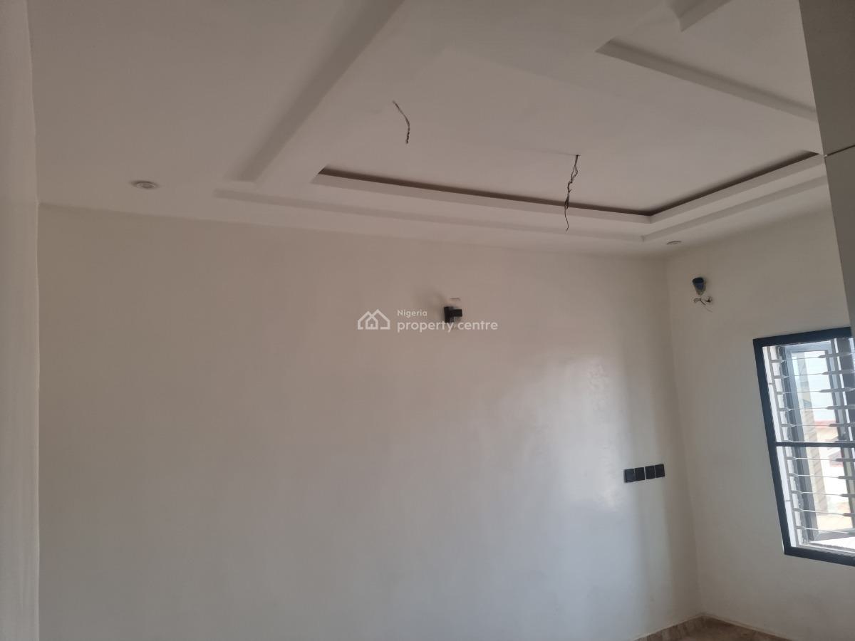 Smart 4 Bedroom Terrace Duplex, Estate Opposite Dunamis Glory Dome, Lugbe District, Abuja, Terraced Duplex for Rent