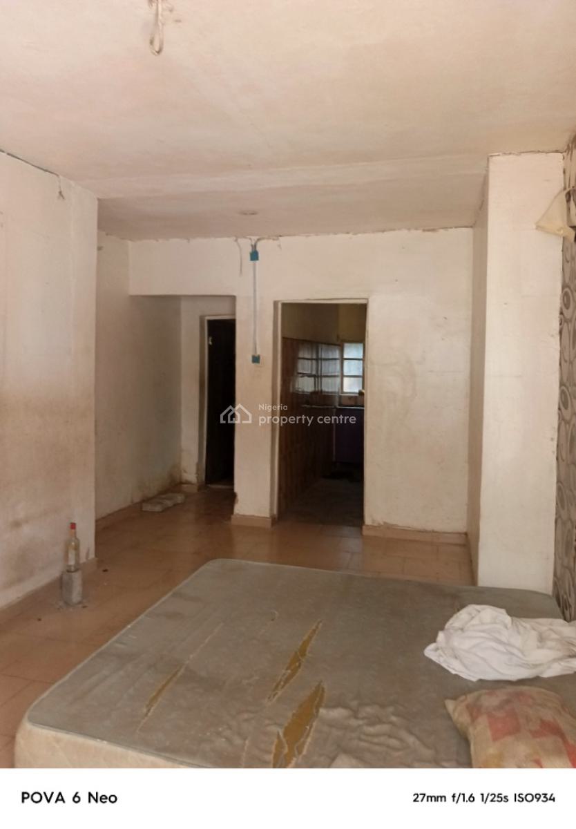 Executive and Spacious Miniflat, Off Randle Avenue, Surulere, Lagos, Mini Flat (room and Parlour) for Rent